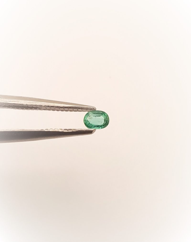Смарагд 0.10 карата