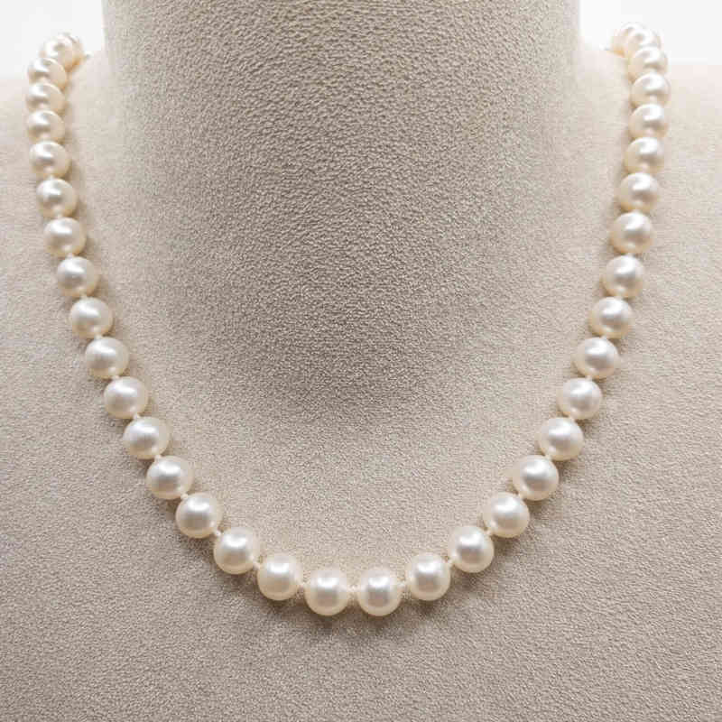 Колие от сладководни перли и злато Laguna